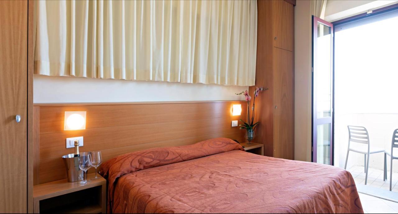 Hotel Mirage Viareggio Eksteriør bilde